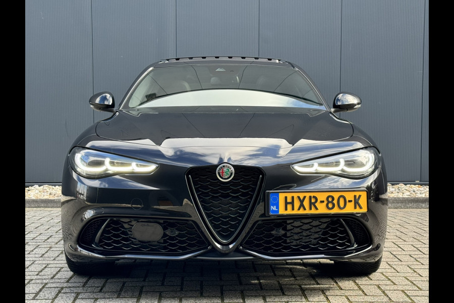 Alfa Romeo Giulia 2.0T 280 GME AWD Veloce | 19" Velgen | Panoramadak | Adas 2 Alfa Romeo Giulia 2.0T 280 GME AWD Veloce | 19" Velgen | Panoramadak | Adas 2