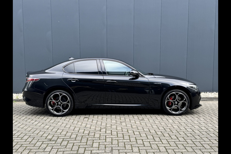 Alfa Romeo Giulia 2.0T 280 GME AWD Veloce | 19" Velgen | Panoramadak | Adas 2 Alfa Romeo Giulia 2.0T 280 GME AWD Veloce | 19" Velgen | Panoramadak | Adas 2
