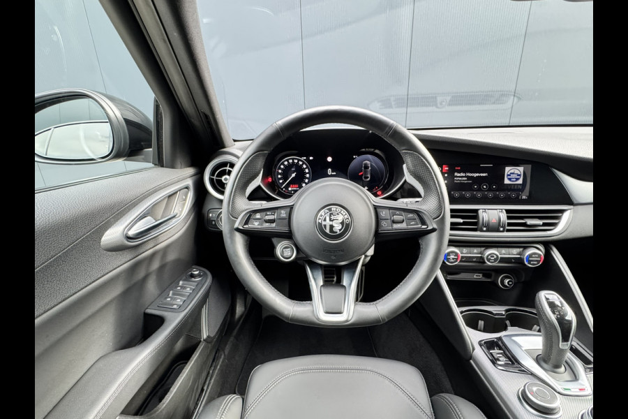 Alfa Romeo Giulia 2.0T 280 GME AWD Veloce | 19" Velgen | Panoramadak | Adas 2 Alfa Romeo Giulia 2.0T 280 GME AWD Veloce | 19" Velgen | Panoramadak | Adas 2