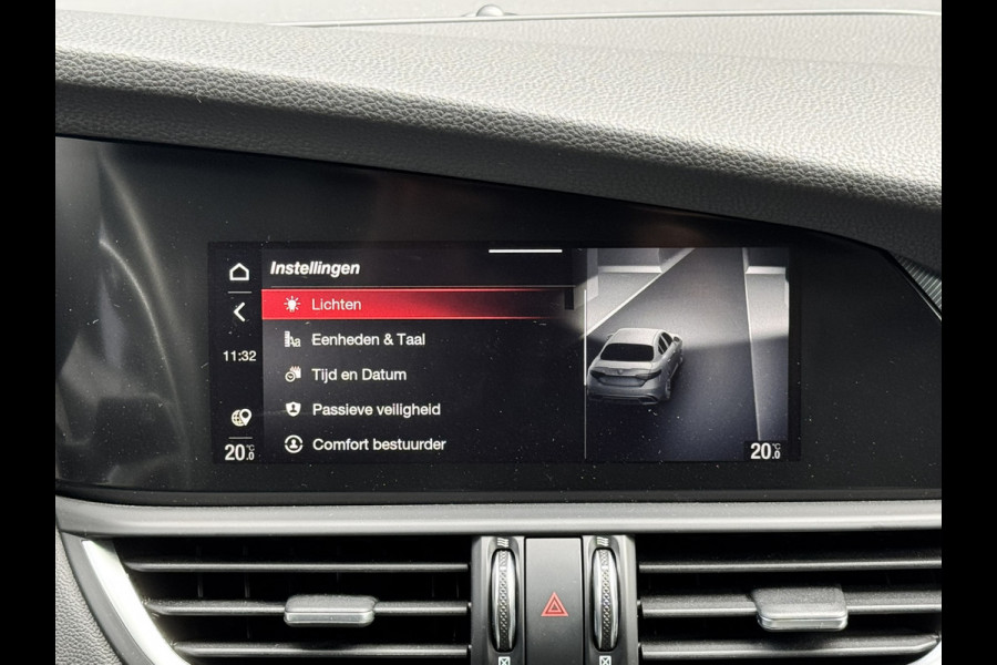 Alfa Romeo Giulia 2.0T 280 GME AWD Veloce | 19" Velgen | Panoramadak | Adas 2 Alfa Romeo Giulia 2.0T 280 GME AWD Veloce | 19" Velgen | Panoramadak | Adas 2