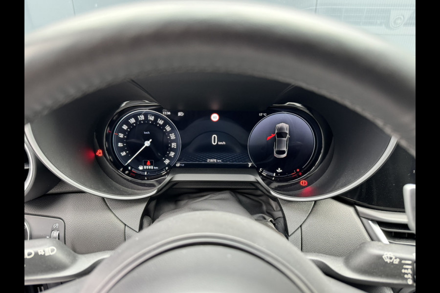Alfa Romeo Giulia 2.0T 280 GME AWD Veloce | 19" Velgen | Panoramadak | Adas 2 Alfa Romeo Giulia 2.0T 280 GME AWD Veloce | 19" Velgen | Panoramadak | Adas 2