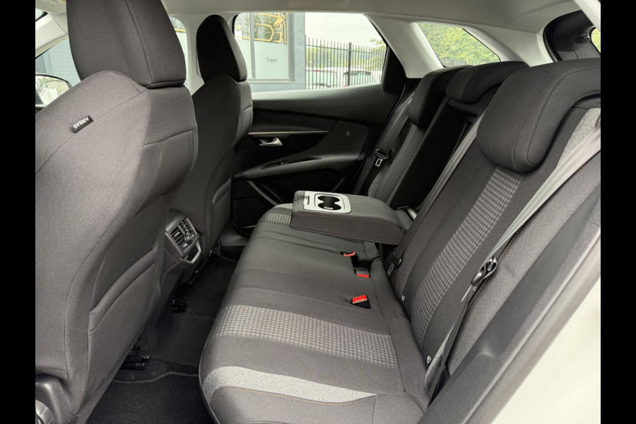 Peugeot 3008 1.2 PureTech Blue Lease Executive 2e Eigenaar,Navi,Clima,Cruise,PDC,Trekhaak,N.A.P,APK tot 05-2026