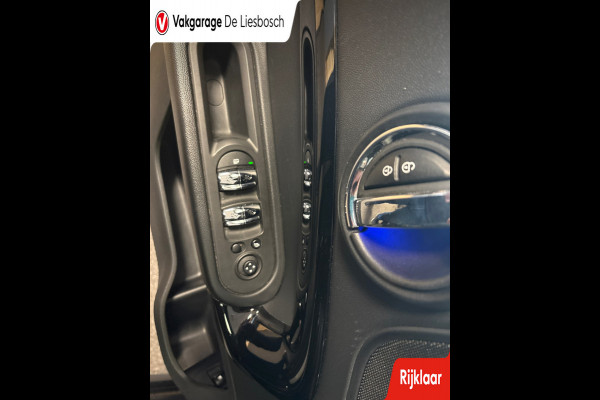 MINI Countryman 2.0 Cooper S E ALL4 Essential Step / Panorama-dak / Harman-kardon / head-up display
