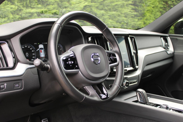 Volvo XC60 2.0 B5 AWD R-Design HarmanKardon Trekhaak 360CAM