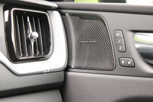 Volvo XC60 2.0 B5 AWD R-Design HarmanKardon Trekhaak 360CAM
