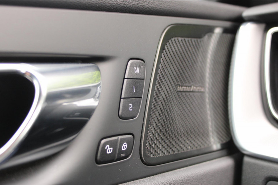 Volvo XC60 2.0 B5 AWD R-Design HarmanKardon Trekhaak 360CAM