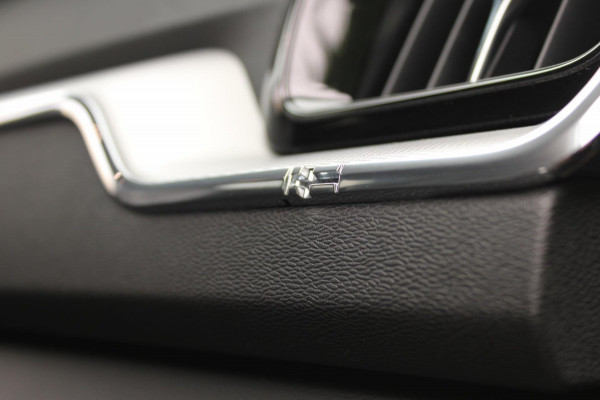 Volvo XC60 2.0 B5 AWD R-Design HarmanKardon Trekhaak 360CAM