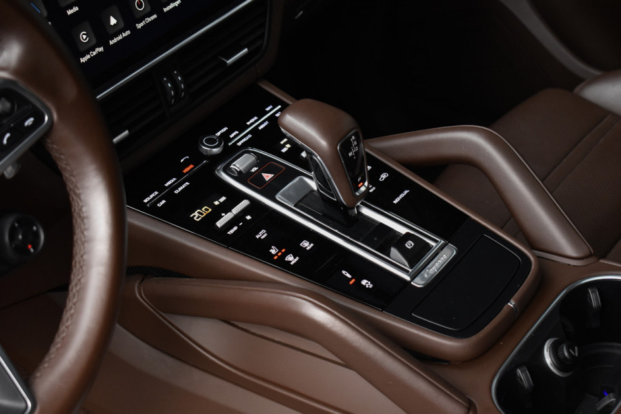 Porsche Cayenne Coupé 3.0 E-Hybrid 462pk SportDesign | ACC | Head-Up | Bose | Trekhaak wegk. | Panoramadak | 360 Camera |