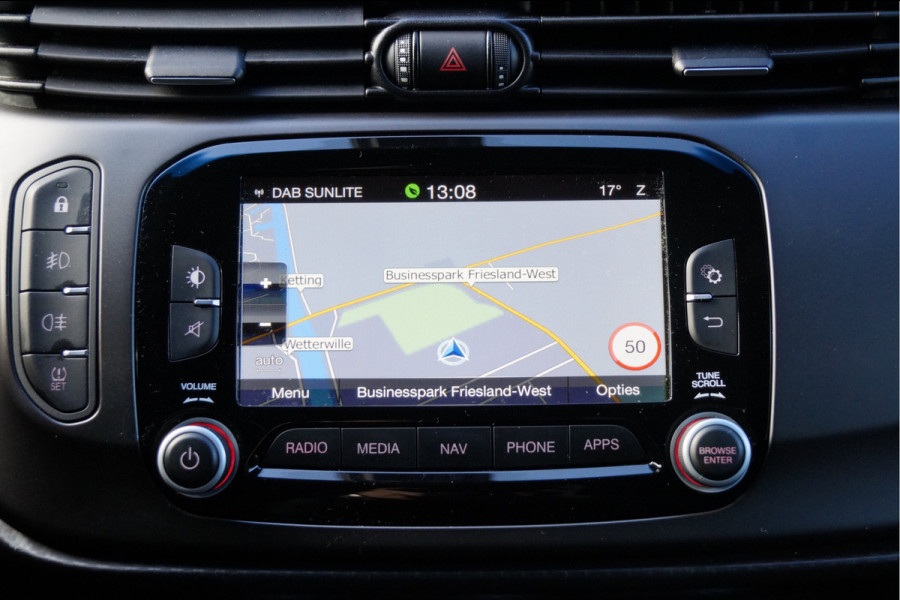 Alfa Romeo Giulietta 1.4 Turbo MultiAir Super TCT Automaat | Climate Control | 18" Lichtmetalen Velgen | Stoelverwarming | Trekhaak Alfa Romeo Giulietta 1.4 Turbo MultiAir Super TCT Automaat | Climate Control | 18" Lichtmetalen Velgen | Stoelverwarming | Trekhaak