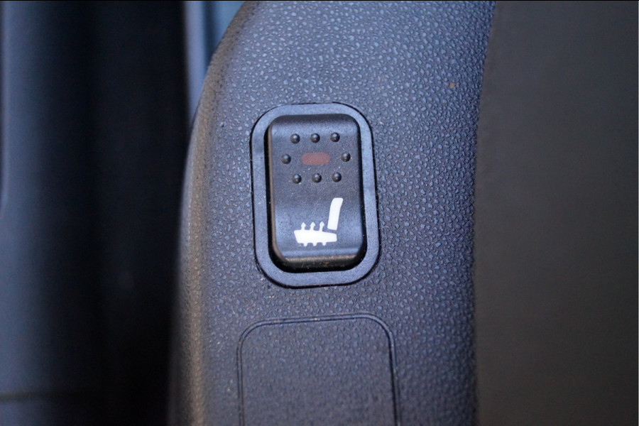 Alfa Romeo Giulietta 1.4 Turbo MultiAir Super TCT Automaat | Climate Control | 18" Lichtmetalen Velgen | Stoelverwarming | Trekhaak Alfa Romeo Giulietta 1.4 Turbo MultiAir Super TCT Automaat | Climate Control | 18" Lichtmetalen Velgen | Stoelverwarming | Trekhaak