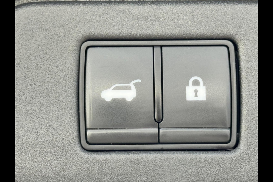 Nissan X-Trail 1.5 e-4orce Tekna Plus 4WD Adaptive cruise Climate control Stoelverwarming v/a Stuurverwarming Pano Apple / Android