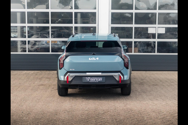 Kia EV3 Plus 81.4 kWh Private Lease v.a. € 479,- | Uit voorraad leverbaar - 2025 rijden!| 600km Rijbereik | Navi | 17" | Adapt. Cruise | Clima | PDC | Dakrails | Stoel&Stuurverw. | Priv Glass | BSM |