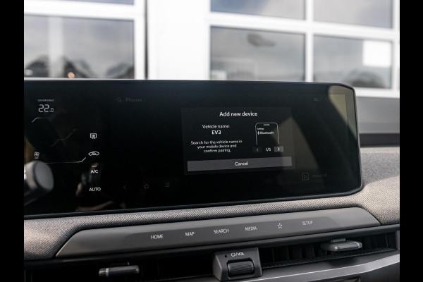 Kia EV3 Plus 81.4 kWh Private Lease v.a. € 479,- | Uit voorraad leverbaar - 2025 rijden!| 600km Rijbereik | Navi | 17" | Adapt. Cruise | Clima | PDC | Dakrails | Stoel&Stuurverw. | Priv Glass | BSM |
