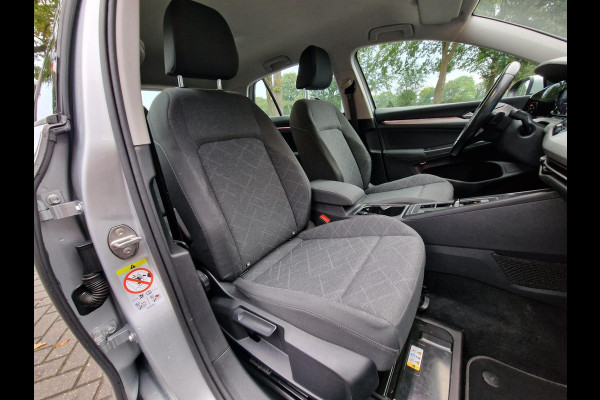 Volkswagen Golf 1.0 eTSI Life |DSG|ACC|Clima|PDC|17 inch|