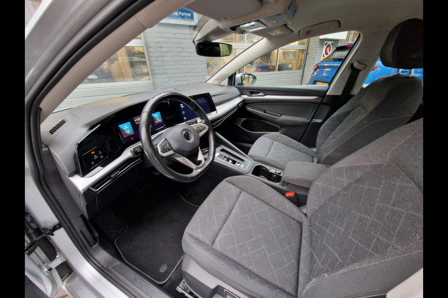 Volkswagen Golf 1.0 eTSI Life |DSG|ACC|Clima|PDC|17 inch|