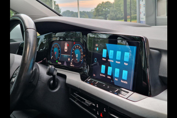 Volkswagen Golf 1.0 eTSI Life |DSG|ACC|Clima|PDC|17 inch|