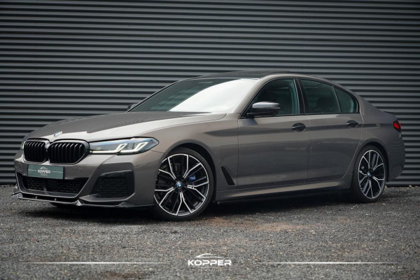 BMW 5 Serie 530i High Executive Edition / M-Sport / Laser / M-Stoelen / Schuifdak / Adaptive Cruise