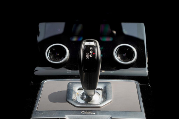 Land Rover Range Rover Evoque 2.0 P200 AWD R-Dynamic HSE / Pano / Memory / Camera