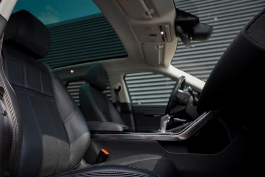 Land Rover Range Rover Evoque 2.0 P200 AWD R-Dynamic HSE / Pano / Memory / Camera