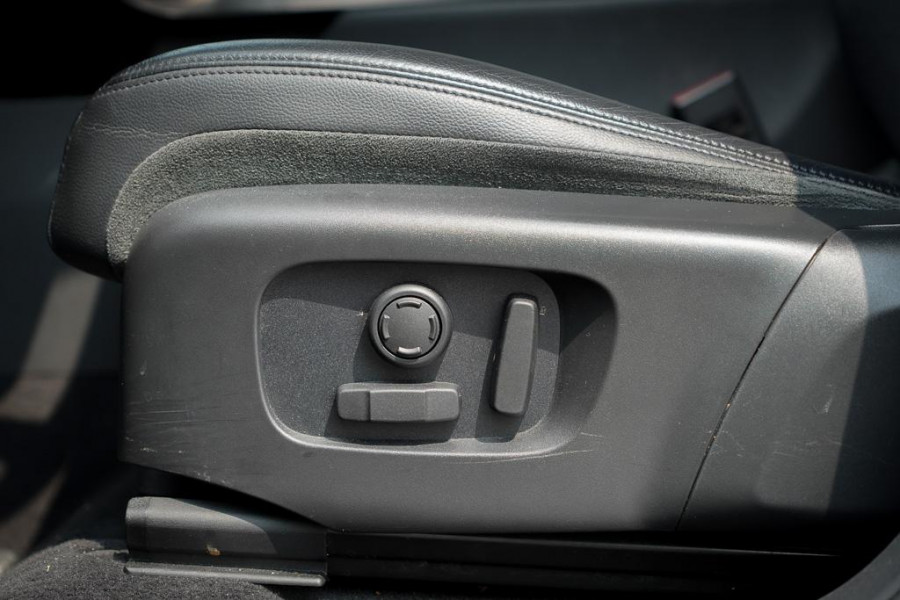 Land Rover Range Rover Evoque 2.0 P200 AWD R-Dynamic HSE / Pano / Memory / Camera