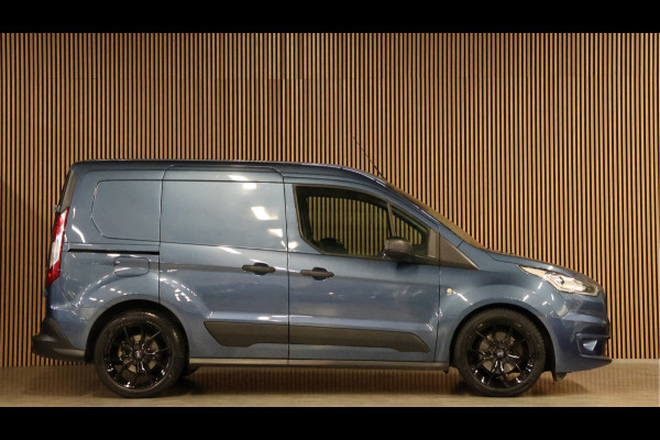 Ford Transit Connect 1.5 EcoBlue | Bi-Xenon | Navigatie | CarPlay | Blind Spot | Camera | Trekhaak | Elektrische spiegels | Betimmering | Nieuwe APK | NL Auto | NAP Logisch