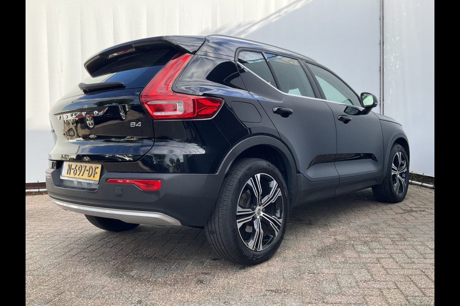 Volvo XC40 2.0 B4 Inscription Leder Keyless Carplay Stoelverw Elek.Klep Camera Led NL-Auto!
