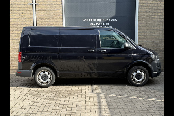 Volkswagen Transporter 2.0 TDI 150PK EURO 6 L1H1 Navigatie systeem/cruise control Volkswagen Transporter 2.0 TDI 150PK EURO 6 L1H1 Navigatie systeem/cruise control