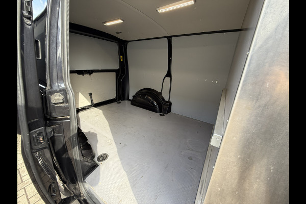 Volkswagen Transporter 2.0 TDI 150PK EURO 6 L1H1 Navigatie systeem/cruise control Volkswagen Transporter 2.0 TDI 150PK EURO 6 L1H1 Navigatie systeem/cruise control