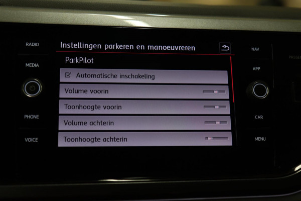 Volkswagen Polo 2.0 TSI GTI PANO/KEYLESS/ACC/LANE/BLINDSPOT/STOELV/VOL