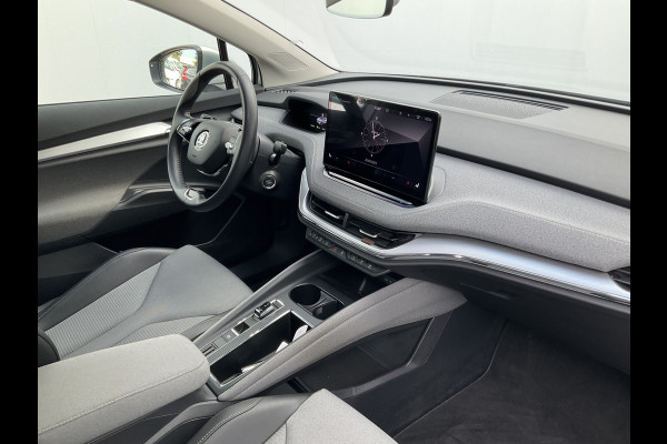 Škoda ENYAQ iV 80 Trekhaak Stoel/Stuurverw Carplay Warmtepomp Trekhaak 100% Elektrisch NL-Auto!