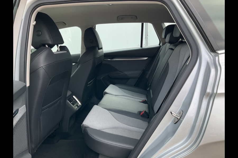 Škoda ENYAQ iV 80 Trekhaak Stoel/Stuurverw Carplay Warmtepomp Trekhaak 100% Elektrisch NL-Auto!