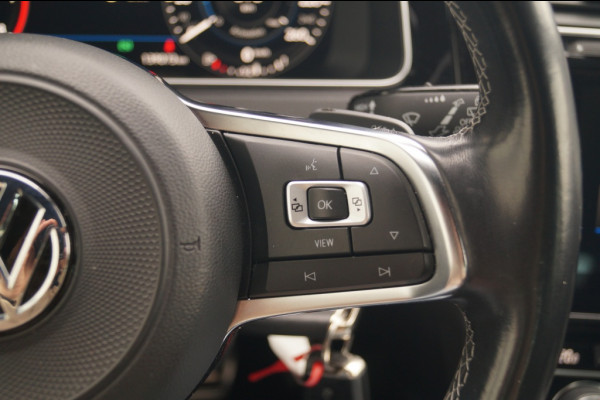Volkswagen Golf 1.5 TSI 150pk DSG R-Line Highline Business -DYNAUDIO-
