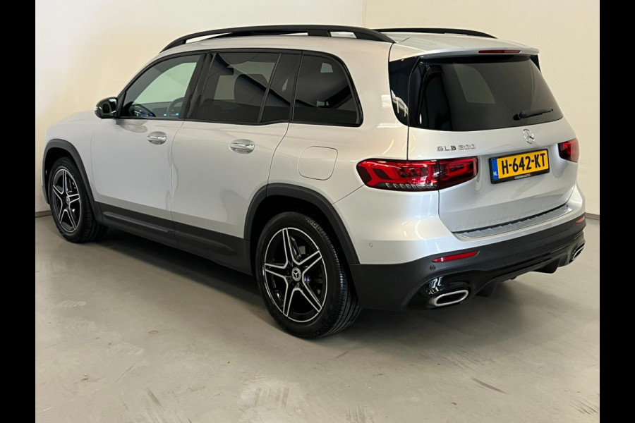 Mercedes-Benz GLB-Klasse 200 / AMG / NL-auto / BTW / Pano / Memory