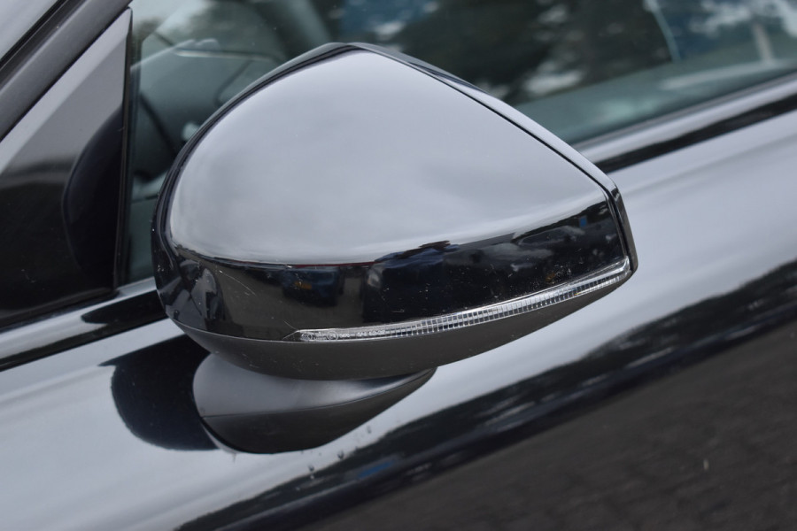 Volvo EX30 Extended Range Plus 69 kWh | ACC | H&K | Blis | Camera | 19'LMV  Camera