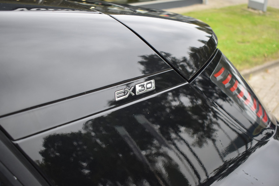 Volvo EX30 Extended Range Plus 69 kWh | ACC | H&K | Blis | Camera | 19'LMV  Camera