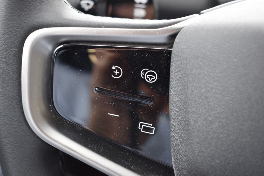 Volvo EX30 Extended Range Plus 69 kWh | ACC | H&K | Blis | Camera | 19'LMV  Camera