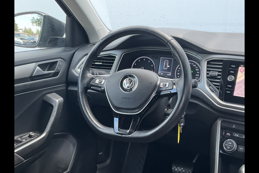 Volkswagen T-Roc 1.5 TSI Sport Trekhaak Automaat Adap.Cruise Navi Carplay PDC Stoelverw 49430KM!