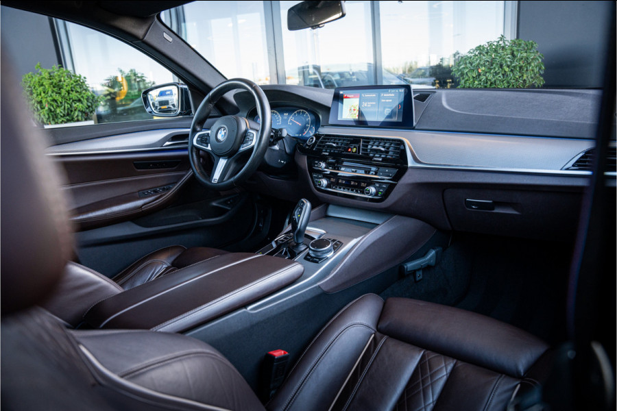 BMW 5 Serie Touring 520i High Executive - M Sport | Panorama | Memory | HUD | Cruise Control