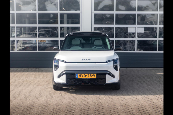 Kia EV3 GT-Line 81.4 kWh l Long range l Schuif kantel dak l Stoel / Stuurwielverwarming l Navigatie l Direct beschikbaar Kia EV3 GT-Line 81.4 kWh l Long range l Schuif kantel dak l Stoel / Stuurwielverwarming l Navigatie l Direct beschikbaar
