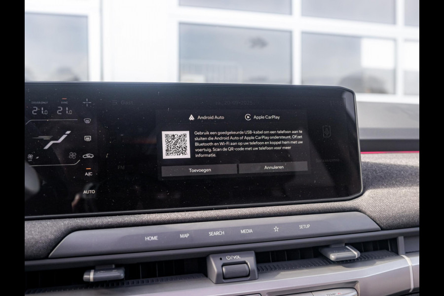 Kia EV3 GT-Line 81.4 kWh l Long range l Schuif kantel dak l Stoel / Stuurwielverwarming l Navigatie l Direct beschikbaar Kia EV3 GT-Line 81.4 kWh l Long range l Schuif kantel dak l Stoel / Stuurwielverwarming l Navigatie l Direct beschikbaar