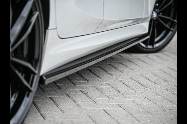 BMW 3 Serie Touring 330e xDrive M-SPORT | FACELIFT | ACCU 19,5 kWh | ACTIVE CRUISE | HIFI AUDIO | CAMERA | FULL-LED | STUUR- EN STOELVERWARM BMW 3 Serie Touring 330e xDrive M-SPORT | FACELIFT | ACCU 19,5 kWh | ACTIVE CRUISE | HIFI AUDIO | CAMERA | FULL-LED | STUUR- EN STOELVERWARM