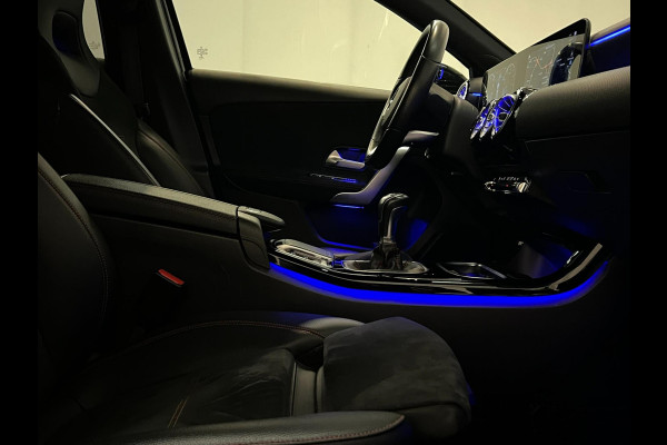Mercedes-Benz A-Klasse 200 AMG Night Edition / Sfeerverlichting