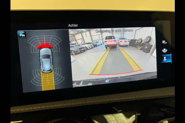 Mercedes-Benz A-Klasse 200 AMG Night Edition / Sfeerverlichting