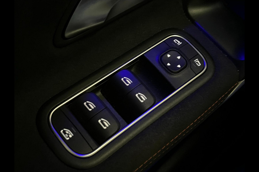 Mercedes-Benz A-Klasse 200 AMG Night Edition / Sfeerverlichting