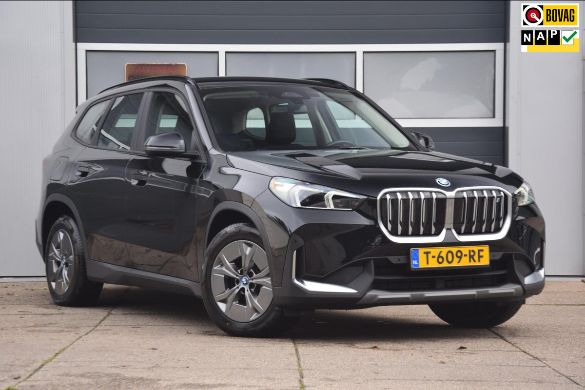 BMW iX1 XDrive30 Launch Edition 67 kWh + 7.757 EURO AAN EXTRA OPTIES!! BMW iX1 XDrive30 Launch Edition 67 kWh + 7.757 EURO AAN EXTRA OPTIES!!