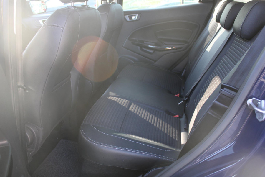 Ford EcoSport 1.0 EcoBoost 125 PK Titanium | Winter Pack | Camera | 17 INCH Lichtmetalen Velgen | Climate Control | Cruise Control