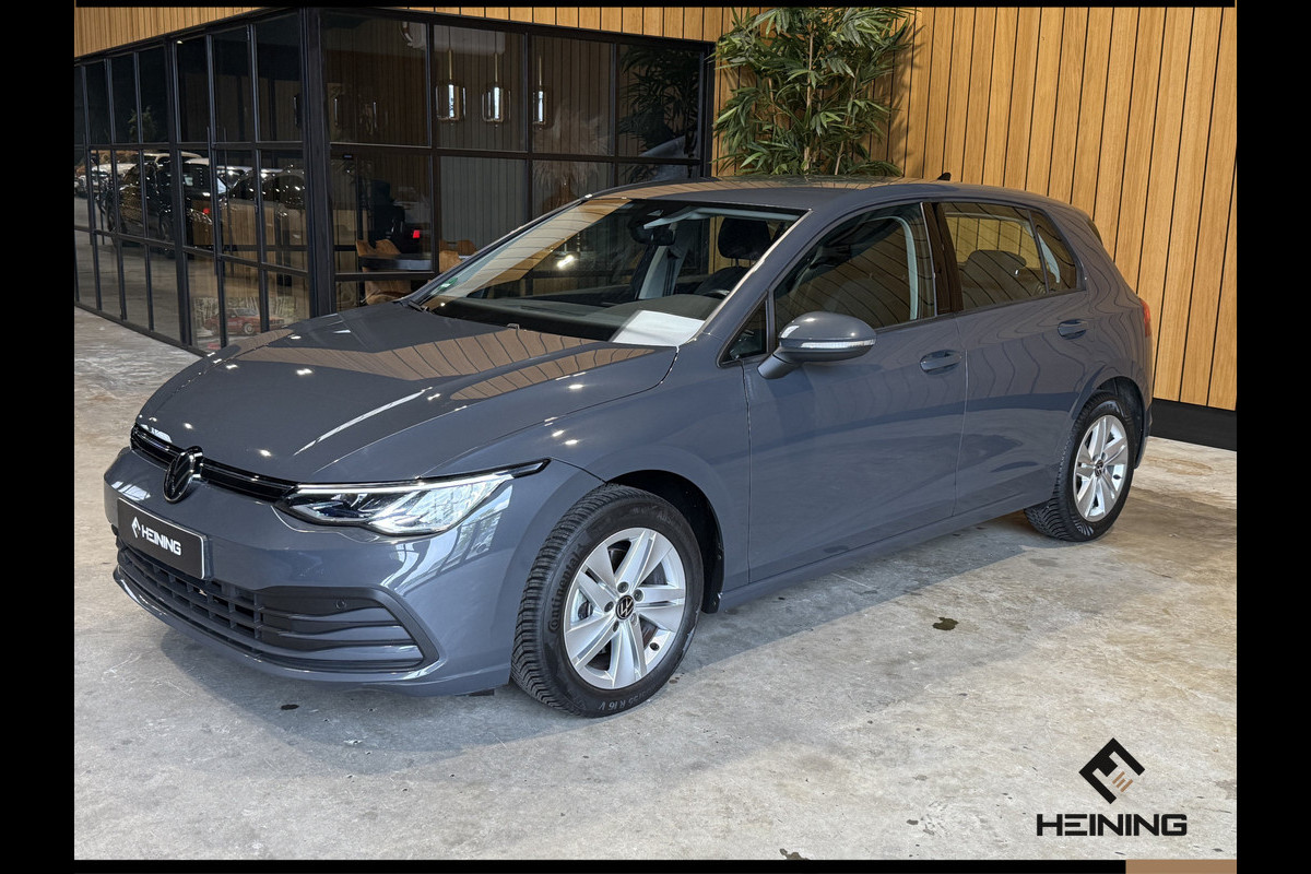 Volkswagen Golf 1.0 eTSI Life. Automaat. Navi. Apple carplay. Adaptive. Hollandse auto met NAP Volkswagen Golf 1.0 eTSI Life. Automaat. Navi. Apple carplay. Adaptive. Hollandse auto met NAP