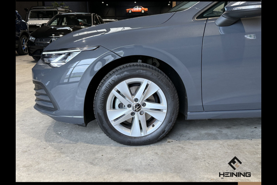 Volkswagen Golf 1.0 eTSI Life. Automaat. Navi. Apple carplay. Adaptive. Hollandse auto met NAP