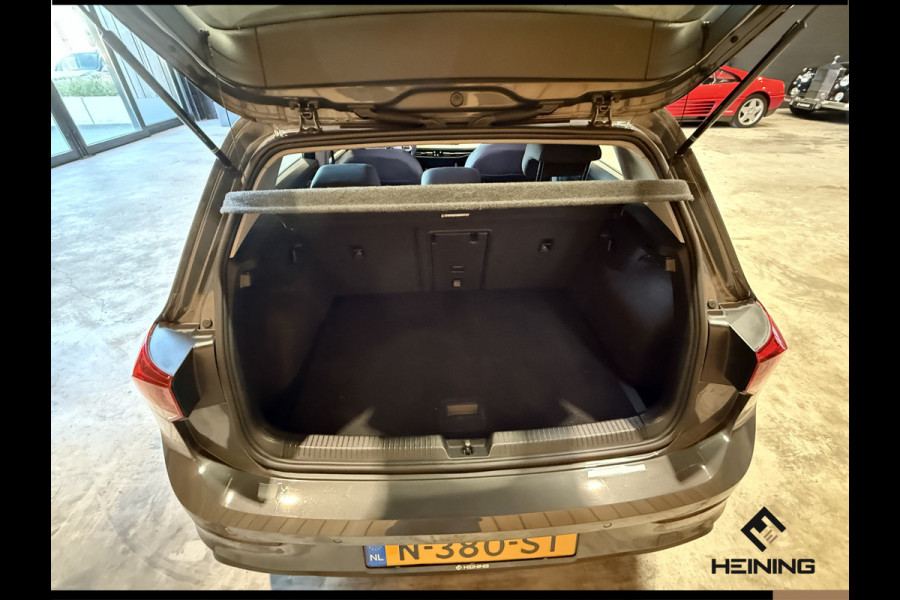 Volkswagen Golf 1.0 eTSI Life. Automaat. Navi. Apple carplay. Adaptive. Hollandse auto met NAP
