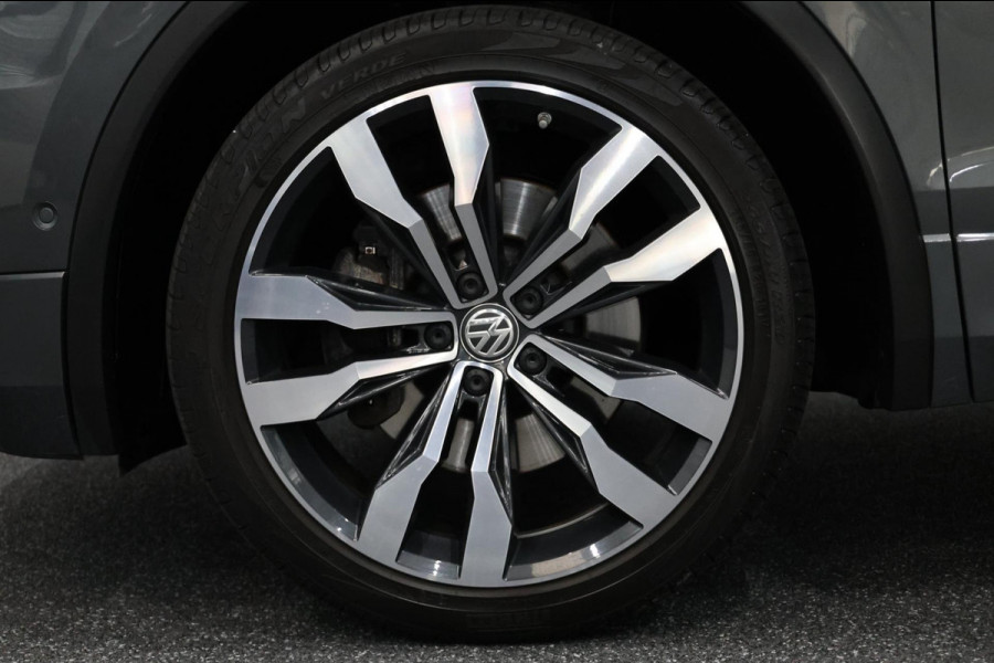Volkswagen Tiguan 2.0 TSI 4Motion 220+PK R-LINE LED/VIRTUAL/HUD/PANO/LEER+S.VERWARMING+MEMORY/20"/360 CAM/LINE/ACC/12 MDN GARANTIE Volkswagen Tiguan 2.0 TSI 4Motion 220+PK R-LINE LED/VIRTUAL/HUD/PANO/LEER+S.VERWARMING+MEMORY/20"/360 CAM/LINE/ACC/12 MDN GARANTIE